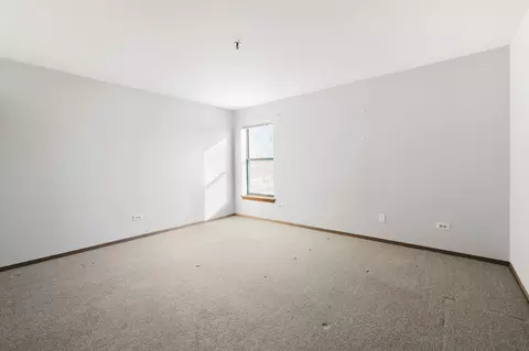 Bedroom - 3255 Kirchoff Rd #306, Rolling Meadows, IL 60008 photo 1 of 2