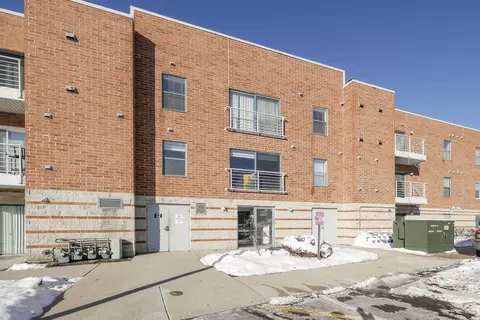 3255 Kirchoff Rd #306, Rolling Meadows, IL 60008