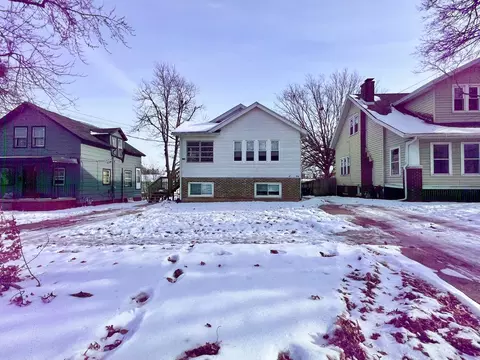 308 Low St, Bloomington, IL 61701 photo 2