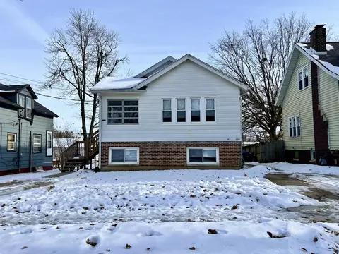 308 Low St, Bloomington, IL 61701 photo 3