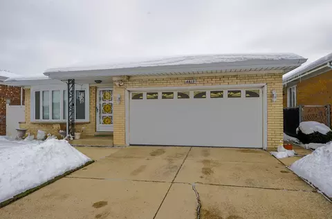 4615 N Anthon Ave, Chicago, IL 60656