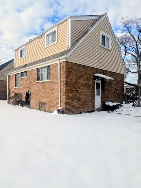 Exterior - 3253 Bernice Rd, Lansing, IL 60438 photo 3 of 5