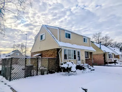 3253 Bernice Rd, Lansing, IL 60438