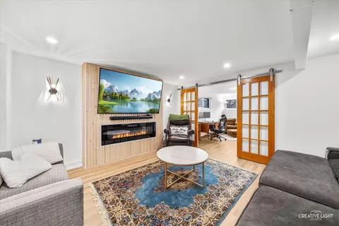 Living - 20 Forbes Rd, Riverside, IL 60546 photo 4 of 4