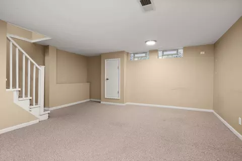 Undisclosed, River Forest, IL 60305 photo 21