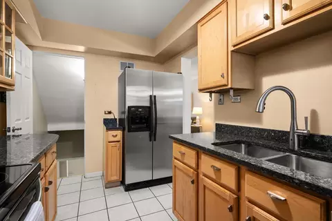 Undisclosed, River Forest, IL 60305 photo 11