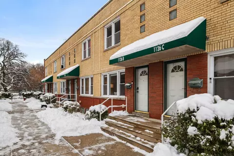 Undisclosed, River Forest, IL 60305 photo 2