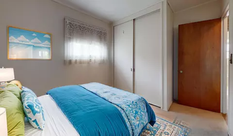 Bedroom - 709 S Dennis Rd, Wheeling, IL 60090 photo 2 of 3