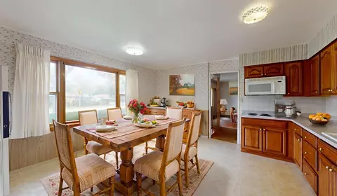 Kitchen - 709 S Dennis Rd, Wheeling, IL 60090 photo 1 of 2