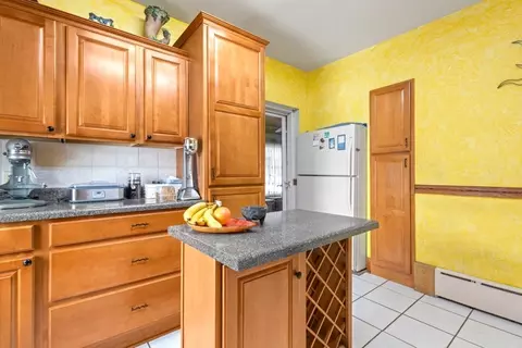 Kitchen - 4222 Prescott Ave, Lyons, IL 60534 photo 5 of 8