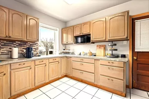 Kitchen - 4222 Prescott Ave, Lyons, IL 60534 photo 1 of 8