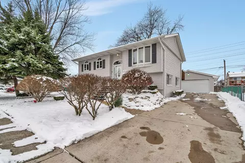 334 Hemlock Ave, Romeoville, IL 60446