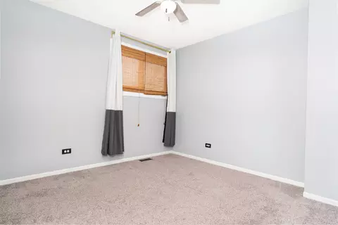 Bedroom - 515 Edgewater Dr, Minooka, IL 60447 photo 1 of 4