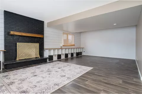 Living - 515 Edgewater Dr, Minooka, IL 60447 photo 7 of 7