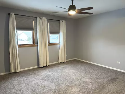 Bedroom - 515 Edgewater Dr, Minooka, IL 60447 photo 3 of 4