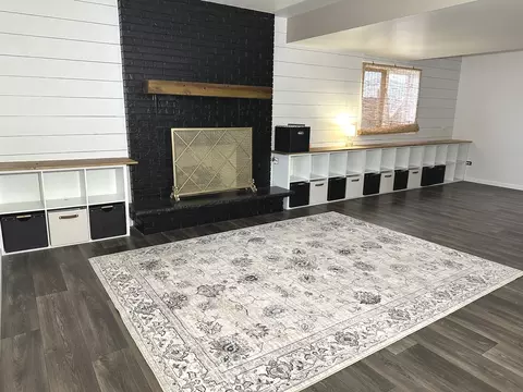 Living - 515 Edgewater Dr, Minooka, IL 60447 photo 4 of 7
