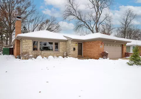 320 Cornell Ave, Des Plaines, IL 60016