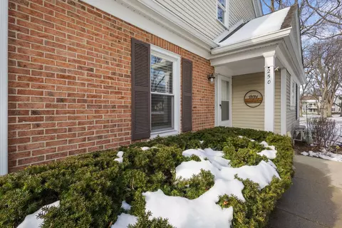 250 Country Club Dr #250, Prospect Heights, IL 60070