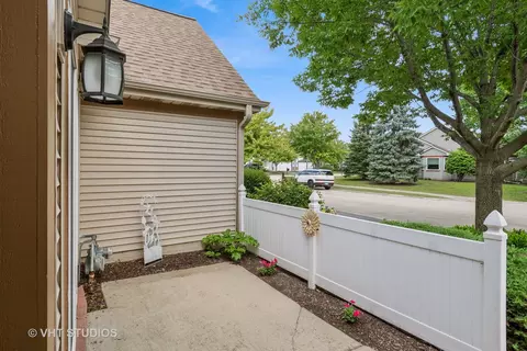 21144 W Buckeye Ct, Plainfield, IL 60544 photo 3