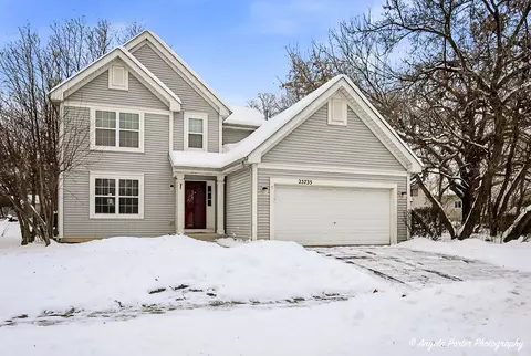 25735 W Woodland Dr, Round Lake, IL 60073