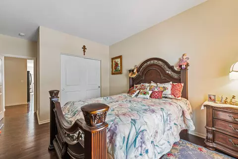 Bedroom - 731 Slate Run, Elgin, IL 60124 photo 2 of 4