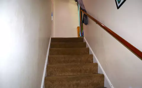 Entry Way - 15634 Ridgeway Ave, Markham, IL 60428 photo 3 of 4