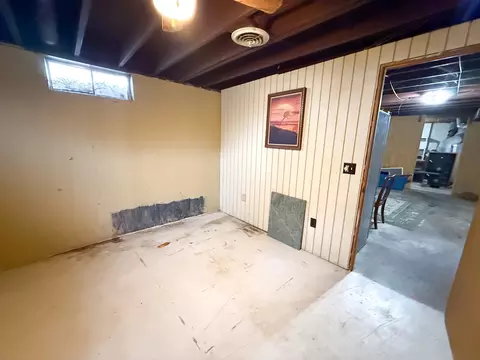 Bedroom - 20172 Prophet Rd, Prophetstown, IL 61277 photo 5 of 5