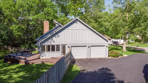 Other - 684 Sioux Dr, Freeport, IL 61032 photo 10 of 12