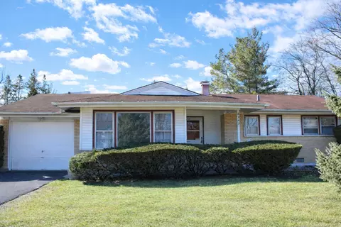 943 Oxford St, Downers Grove, IL 60516