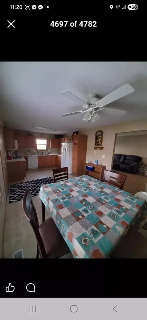 357 E Clay St, El Paso, IL 61738 photo 6
