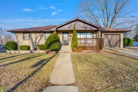 502 W 7th St, Lockport, IL 60441