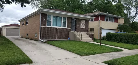 651 Bensley Ave, Calumet City, IL 60409