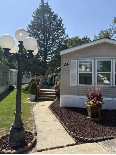 24 Aspen St, Minooka, IL 60447