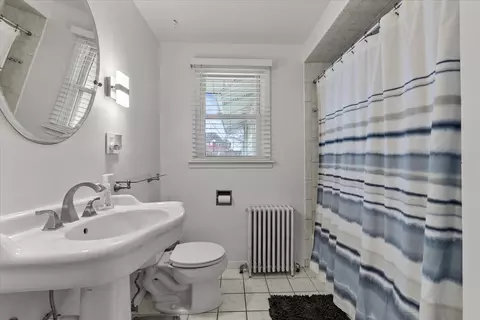 Bath - 19924 S Hillgate Rd, Mokena, IL 60448 photo 1 of 2
