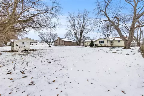 Exterior - 19924 S Hillgate Rd, Mokena, IL 60448 photo 7 of 7