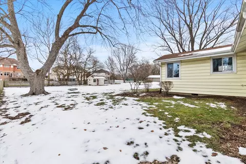 Exterior - 19924 S Hillgate Rd, Mokena, IL 60448 photo 4 of 7