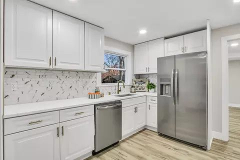 Kitchen - 38323 N 3rd Ave, Spring Grove, IL 60081 photo 2 of 3