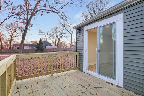 Exterior - 38323 N 3rd Ave, Spring Grove, IL 60081 photo 2 of 6
