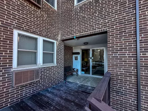 1333 W Touhy Ave #307, Park Ridge, IL 60068