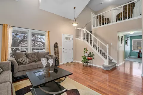 Entry Way - 2010 Primrose Dr, Plainfield, IL 60586 photo 1 of 2