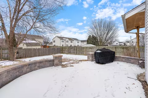 Exterior - 2010 Primrose Dr, Plainfield, IL 60586 photo 6 of 9