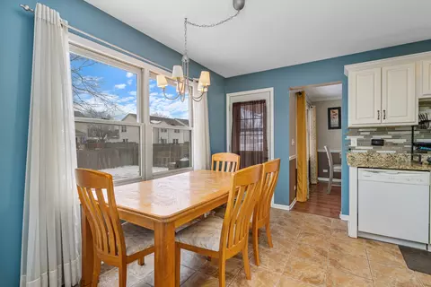 Dining - 2010 Primrose Dr, Plainfield, IL 60586 photo 1 of 4
