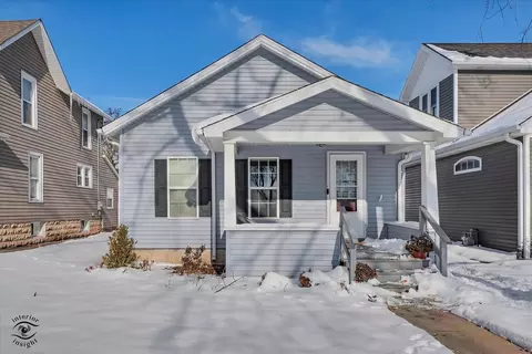 117 E Crawford St, Peotone, IL 60468