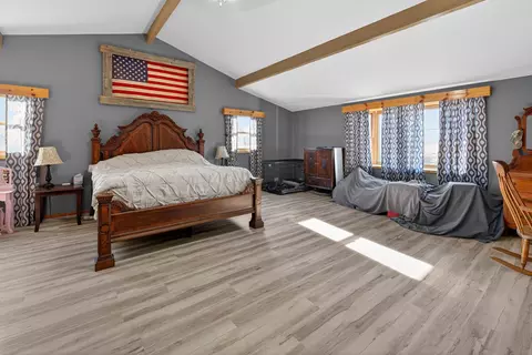 Bedroom - 6606 Silver Lake Rd, Cary, IL 60013 photo 1 of 5