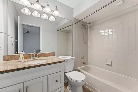 4564 Topaz Dr, Hoffman Estates, IL 60192 photo 11