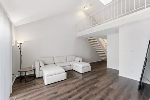 4564 Topaz Dr, Hoffman Estates, IL 60192 photo 6
