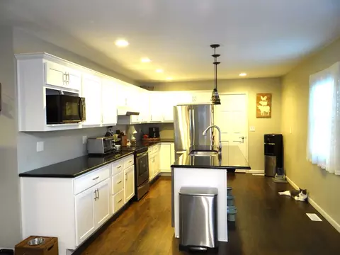 Kitchen - 809 Douglas St, Morris, IL 60450 photo 3 of 4