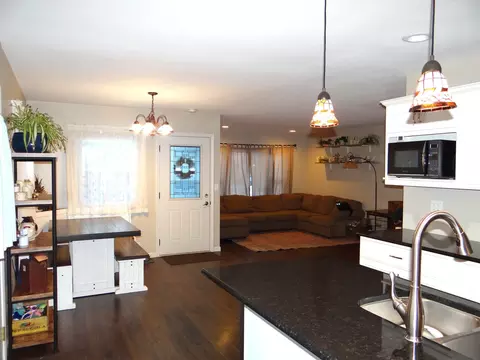 Kitchen - 809 Douglas St, Morris, IL 60450 photo 4 of 4