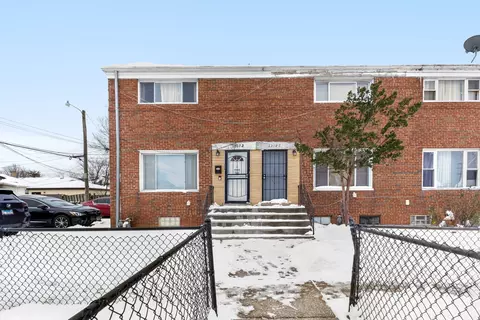1207 S 17th Ave, Maywood, IL 60153