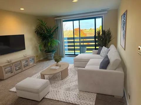 Living - 2000 Chestnut Ave #407, Glenview, IL 60025 photo 1 of 2